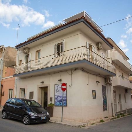 Le Amiche 2 Lägenhet Marina di Ragusa Exteriör bild